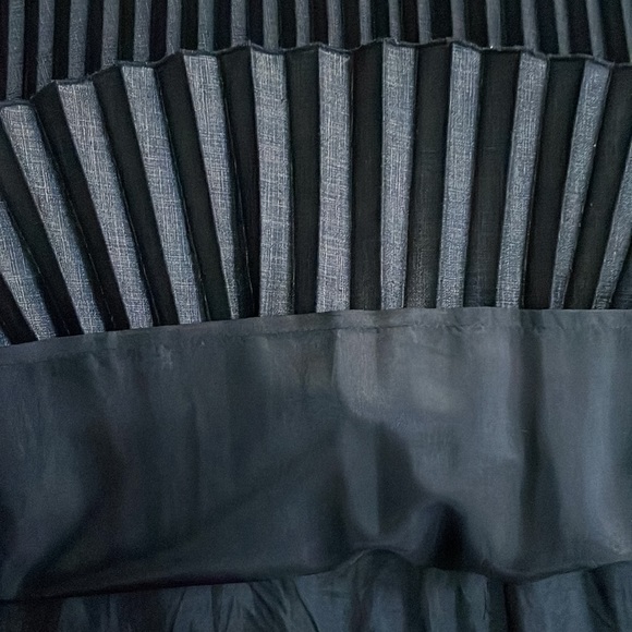 ANN TAYLOR ACCORDION PLEATS DROP WAIST CHARCOAL GREY/BLACK SWING SKIRT - Picture 9 of 12